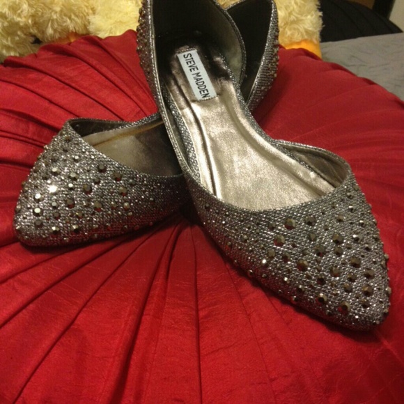 NEW Metallic Steve Madden flats