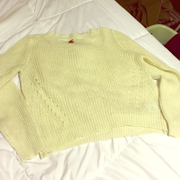 Cream lightweight sweater