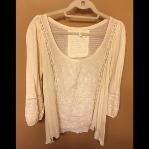 3/4 sleeve cream blouse with lace insets