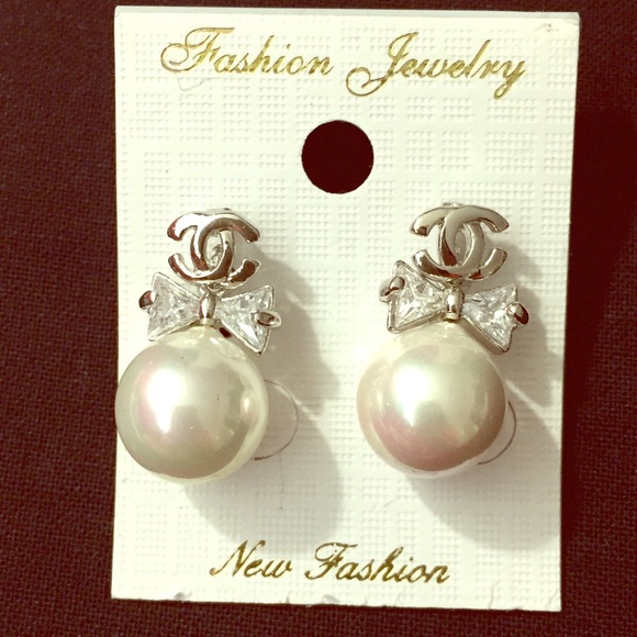 Fashion earrings