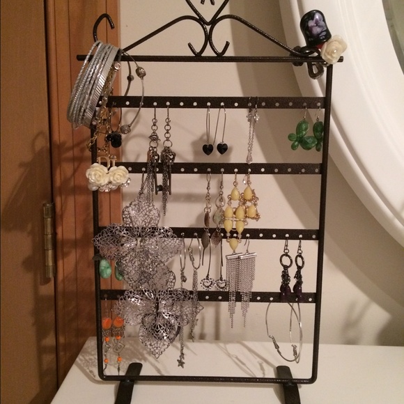 Earring stand