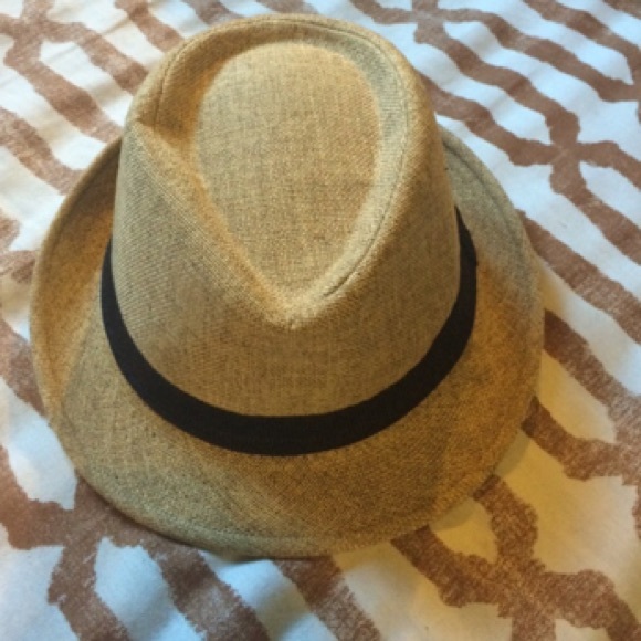Beige hat with black lining