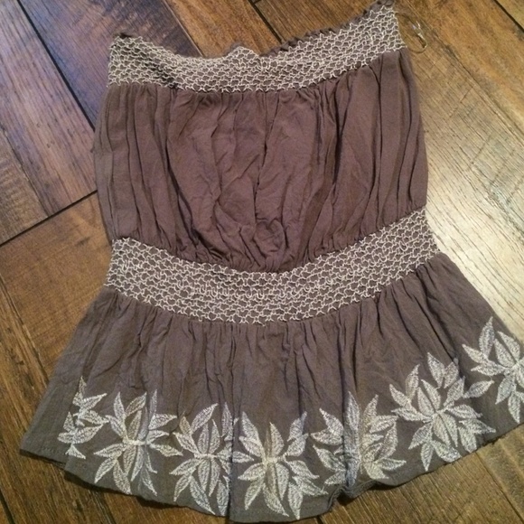 Cute brown/tan embroidered strapless tops - Picture 2 of 4