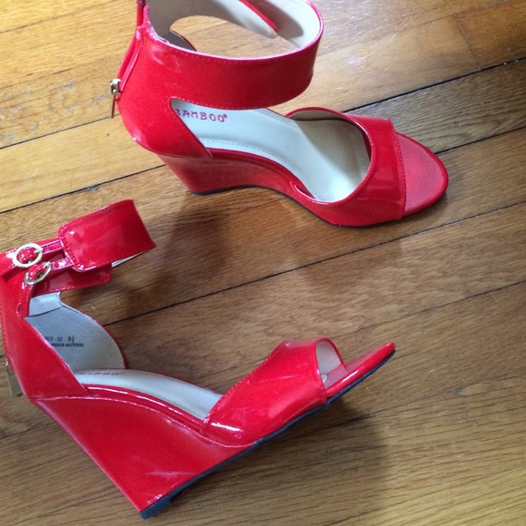 Red Patent Leather By Bamboo - Picture 2 of 12