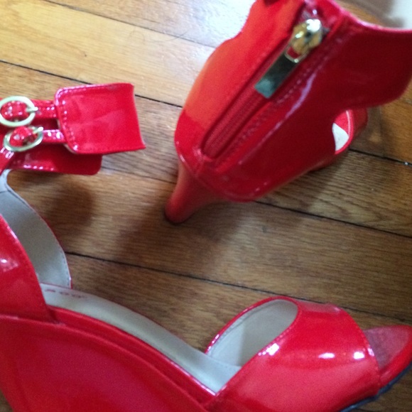 Red Patent Leather By Bamboo - Picture 4 of 12