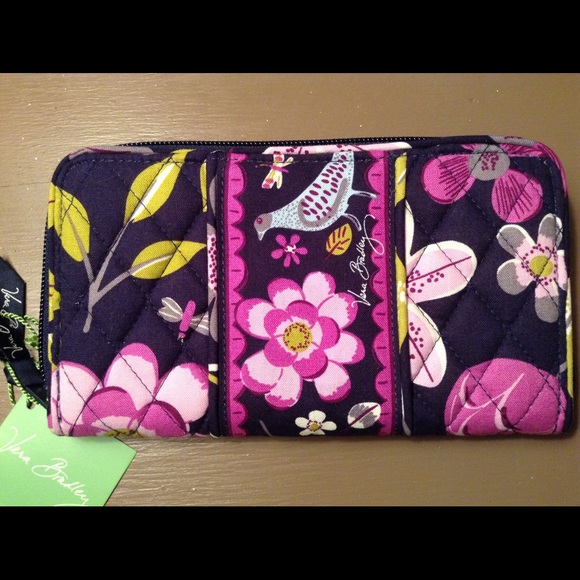 Vera Bradley Accordion wallet