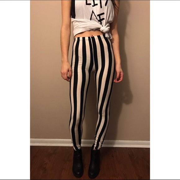 Wet Seal Striped Leggings - Picture 2 of 4