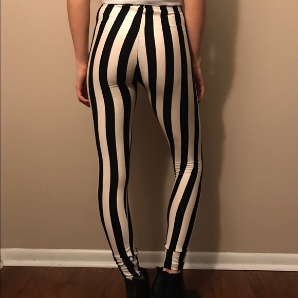 Wet Seal Striped Leggings - Picture 4 of 4