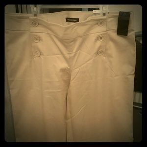 Adorable Express pants! Size 8 NWT