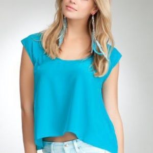 Bebe fly away top