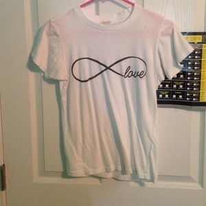 Love infinity brandy Melville top !