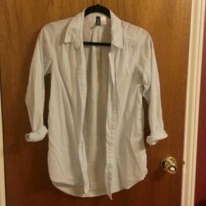 Long sleeve light blue shirt