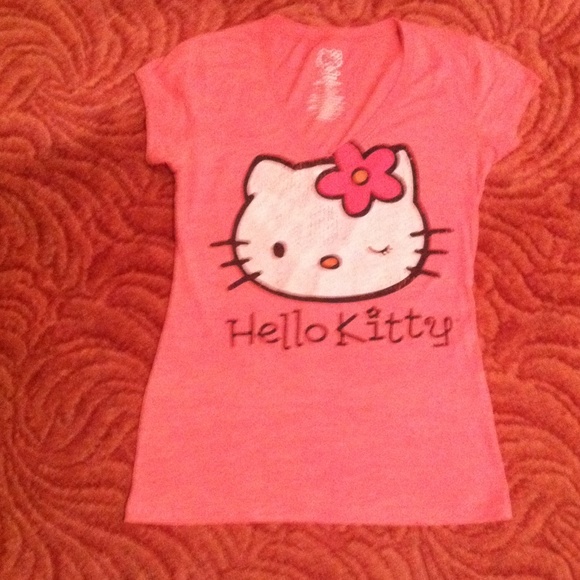 Hello kitty vneck! - Picture 2 of 3