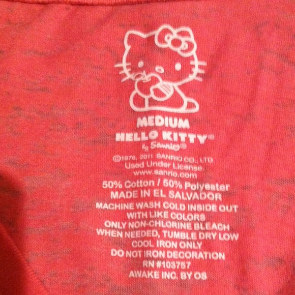 Hello kitty vneck! - Picture 3 of 3