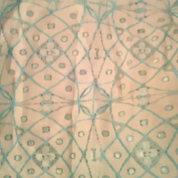 Top - Picture 2 of 4