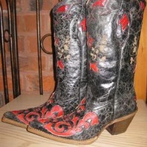 Corral boots 🎉🎊💥on day sale🎊🎉💥