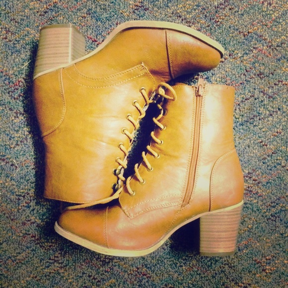 Brown leather stack heel booties 🌙