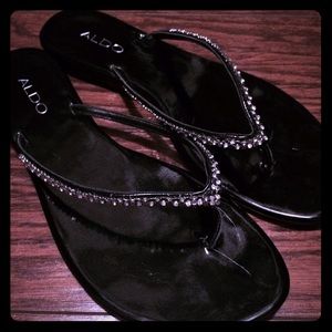Size 8 aldo rhinestone flip flops
