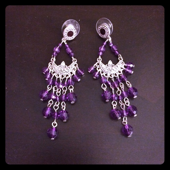 Pretty dangly earrings!