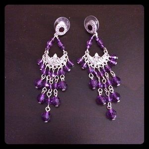 Pretty dangly earrings!