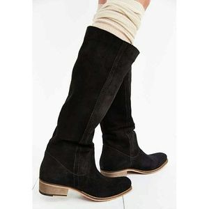 🎀 SALE Suede Boots