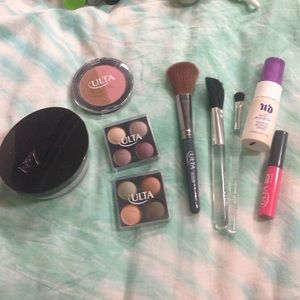Makeup bundle