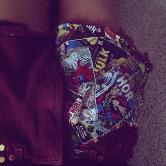 Levi's Denim - Marvel Avengers High Waisted Levis Cutoff Shorts