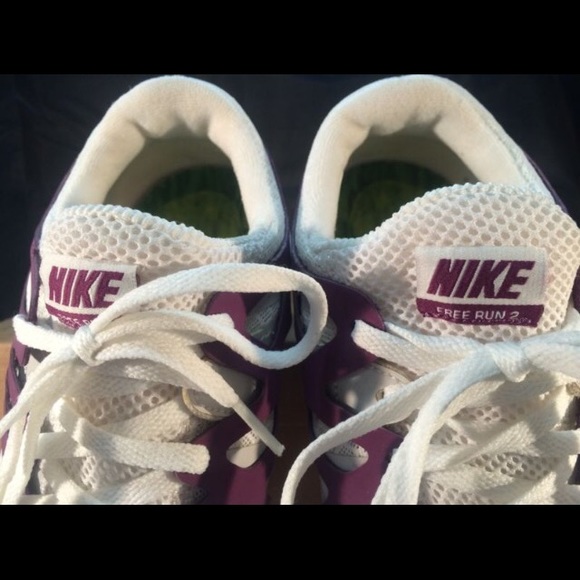Women nike free runs - Picture 2 of 4