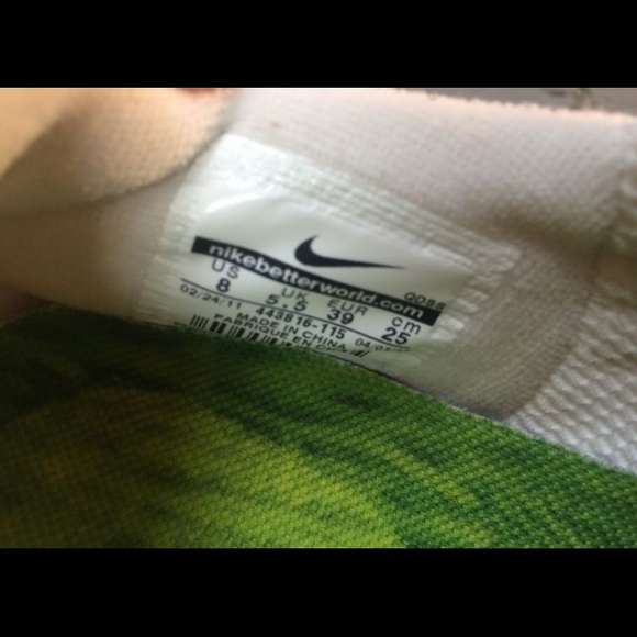 Women nike free runs - Picture 3 of 4