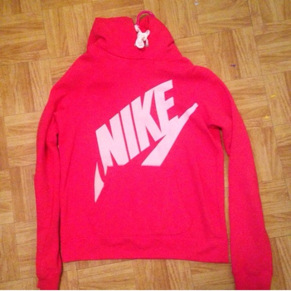 Nike hoodie and Nike top bundle