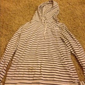 Pullover striped hoodie
