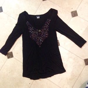 Daytrip black top w/ bronze embellishment