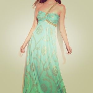 Betsy and Adam  size 14 prom dress