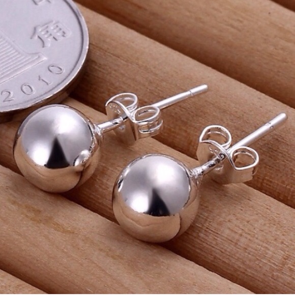 Jewelry - 925k sterling silver ball earrings