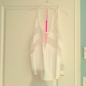 Gorgeous lululemon white tank