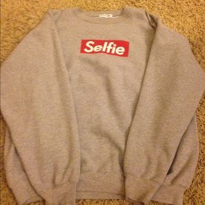 Urban outfitters "selfie" sweatshirt