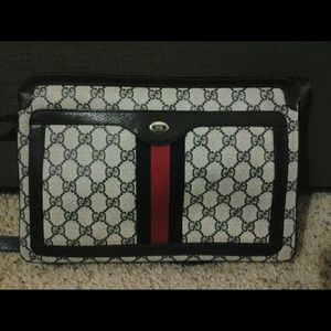 100% authentic vintage Gucci  purse