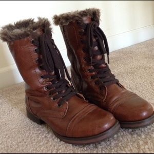 Mossimo Fur lined combat boots
