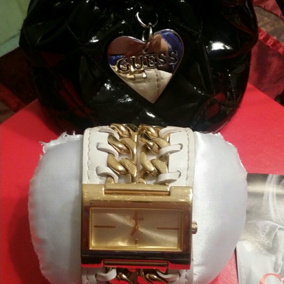 Authentic Guess watch - Picture 3 of 4