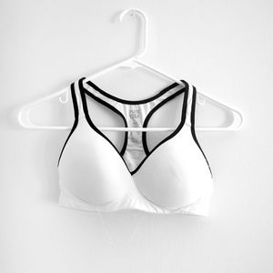 2 sports bras