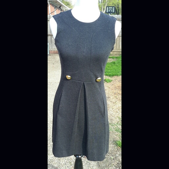 Banana Republic Dresses & Skirts - Banana Republic Sleeveless Dress