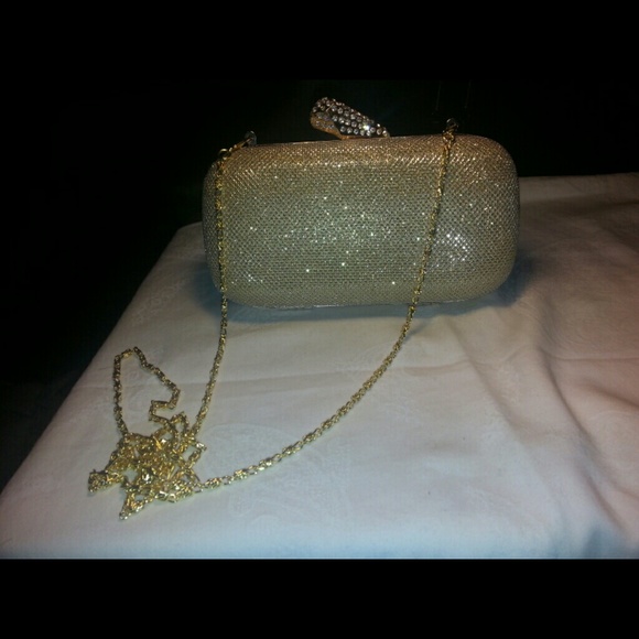 Golden sparkle clutch purse with removable chain