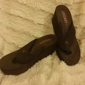 Almost new wedge sandals