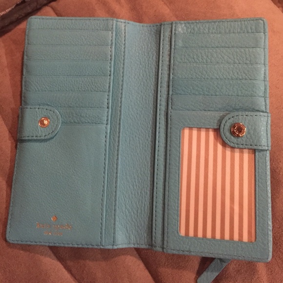Kate Spade Wallet - Picture 3 of 4