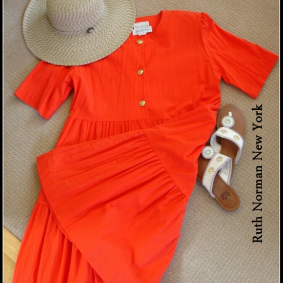Vintage Dresses & Skirts - Flirty, Swinging Red Dress