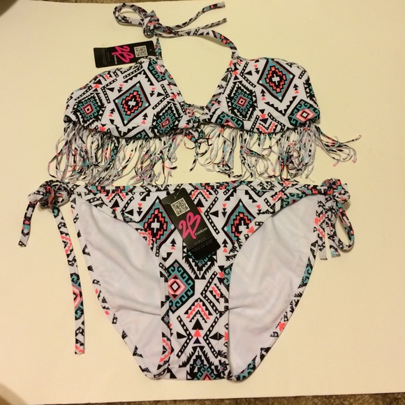 2B BEBE Fringe top bikini swimsuit set