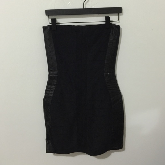 Sky bandage body hugging dress Size M
