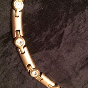 Beautiful matte gold and faux Diamond Choker