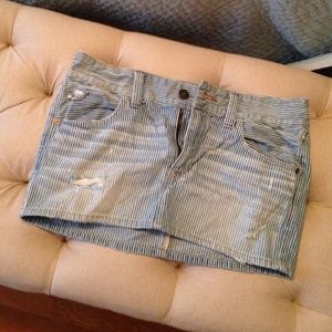 PRICE DROP Abercrombie distressed mini