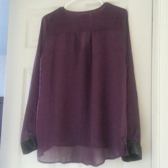 Top - Picture 2 of 2